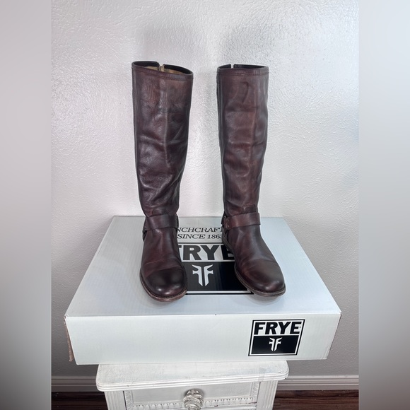 Frye Shoes - Frye Phillip Harness tall leather dar brown riding boots size 8B